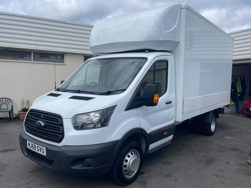 Ford Transit LUTON